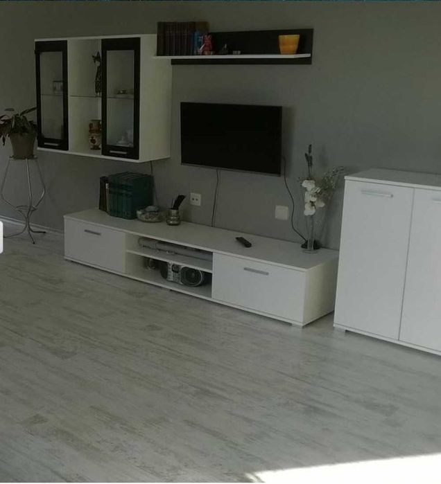 Тристаен апартамент в Горна баня