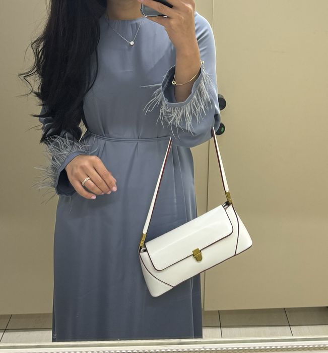 Платье продается