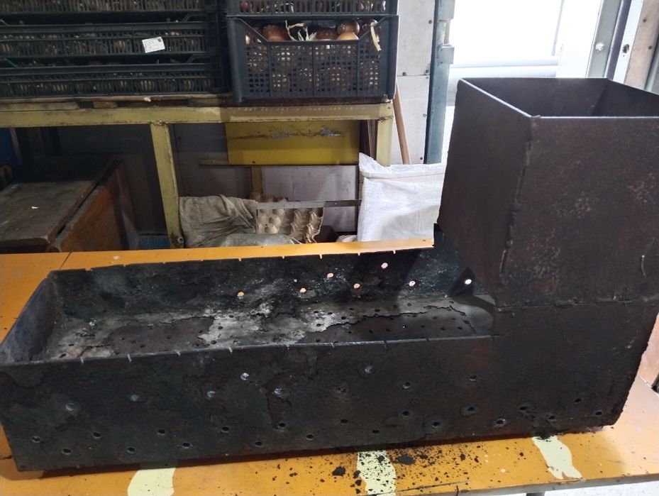 Шашлычный мангал.