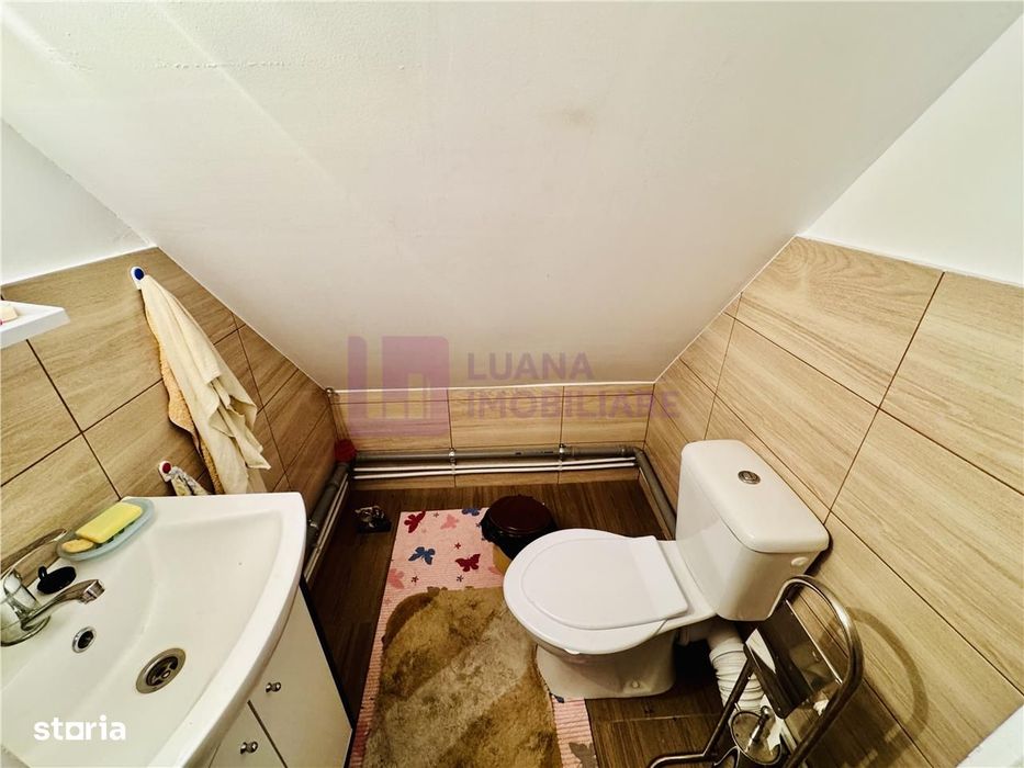 Casa individuala de vanzare in Nucet | Rosia | teren 747 mp | livada,