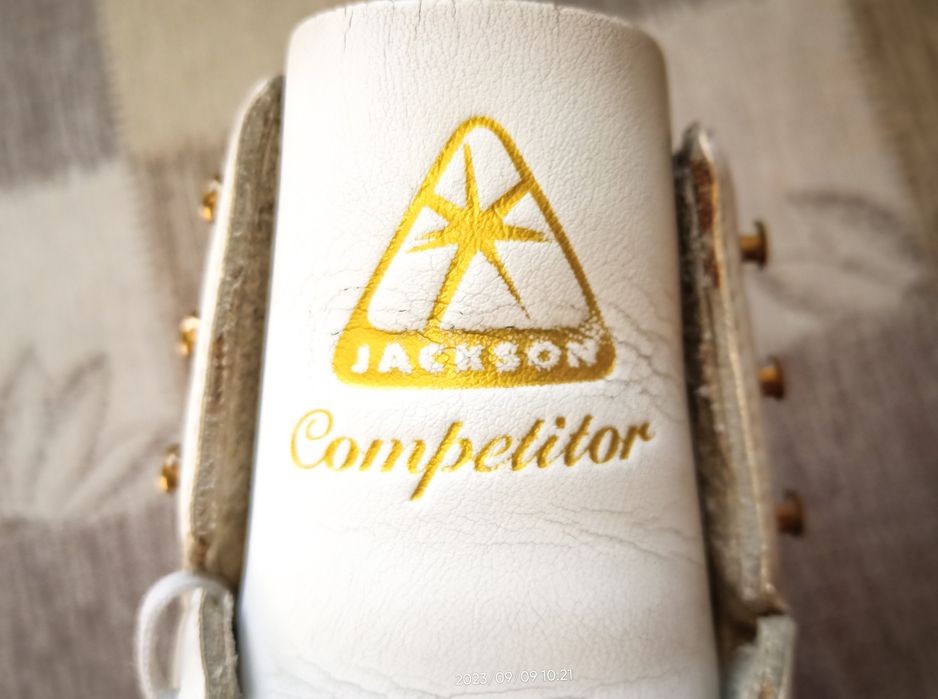 Продам коньки Jackson Competitor, профессиональные для фигурного катан