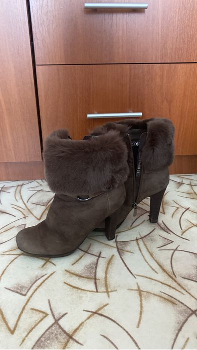 Продам обувь женскую недорого