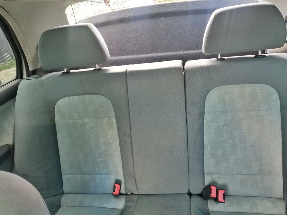 Vând Skoda Fabia 1.4i