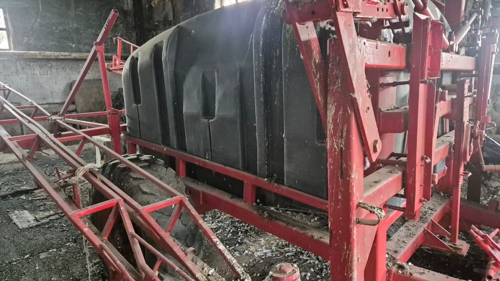 Опрыскиватель прицепной