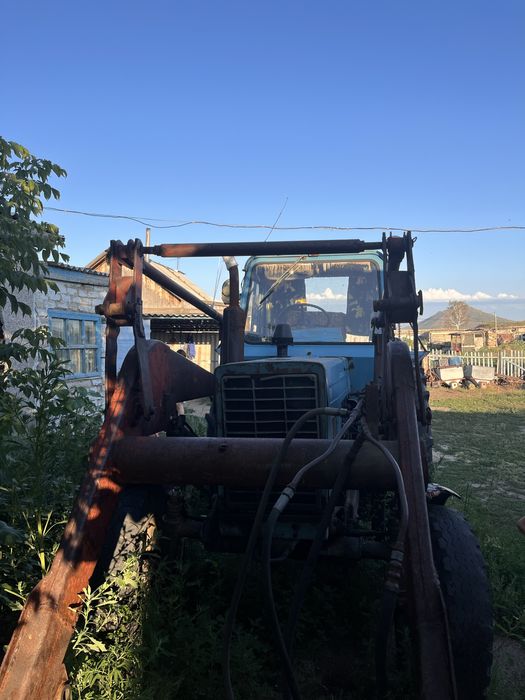 Трактор МТЗ 80..