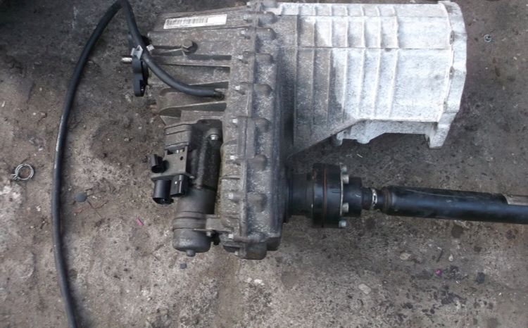 Продам раздатку и моторчик на туарег