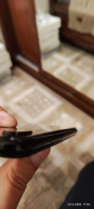 Redmi note 7, holati ortacha. Ekran alishgan. Batareya ozgina ishgan