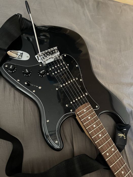 Chitara Fender Squier Affinity Stratocaster HSS