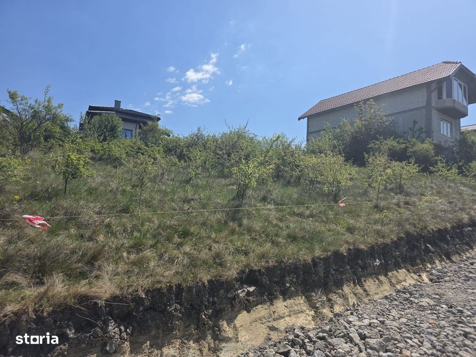 TEREN UNICAT! 755 mp în Dezmir,Panoramă 180°,Ideal casă individuală
