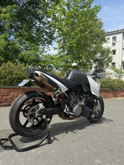 KTM 990 Superduke 2009