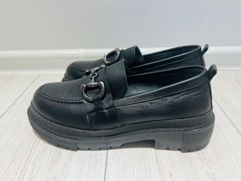 Весенний обувь новый