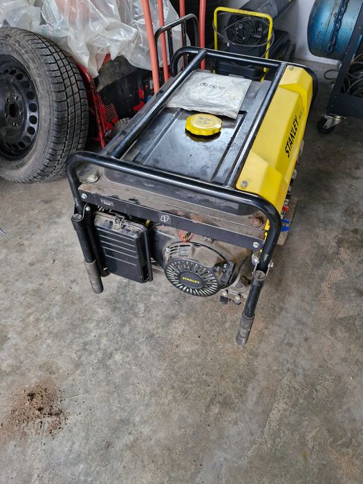 Generator pe benzina