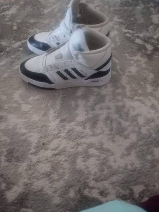 Pantofi sport adidas .nr39 1/3