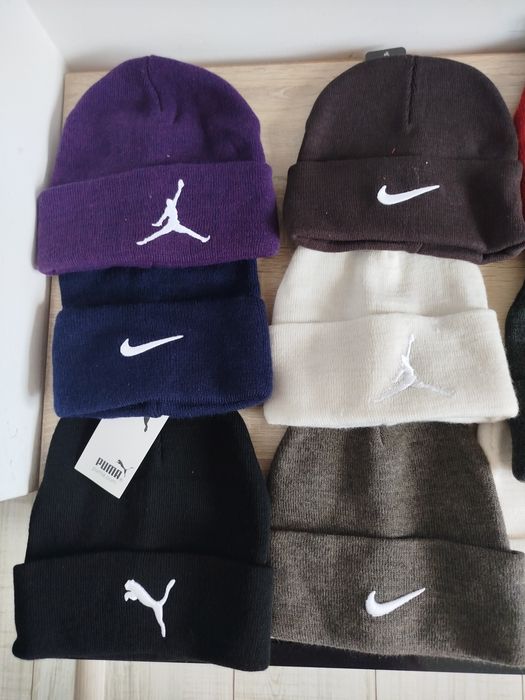 Căciulă noua unisex Nike crem