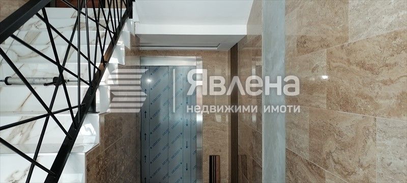 Продава се Двустаен апартамент в Пловдив, Христо Смирненски - 82 кв.м за 1096 €/кв.м - Снимка #7