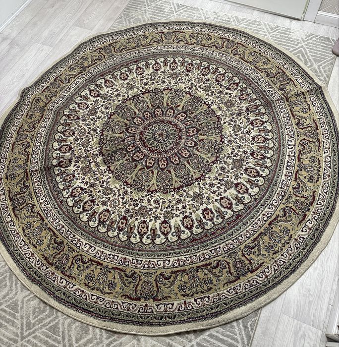 Ковер Б/У хорошего качества