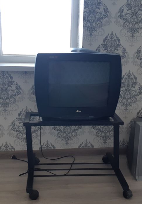 Телевизоры 2 шт.