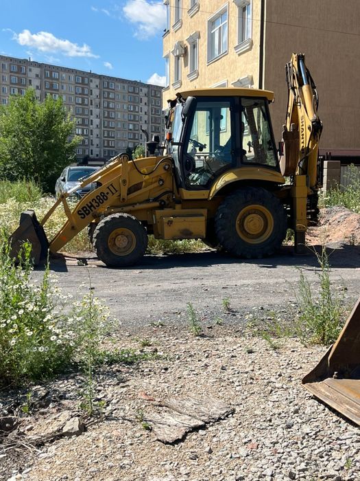 ПРОДАМ экскаватор 3*1
