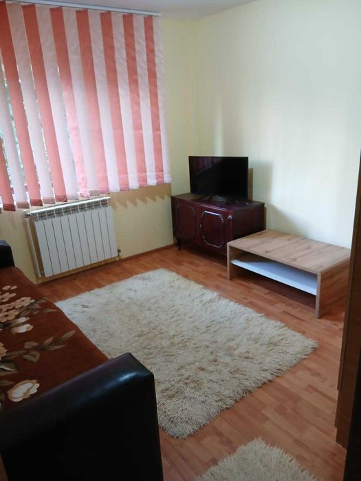 Ap. 2 camere, decomandat, 2 bai, M21, etaj 1