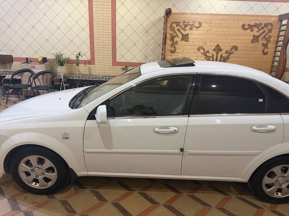 Gentra ideal xolatda 3 poz