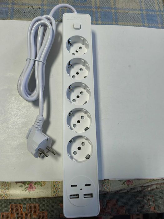 Prelungitor 5 prize, 2 m cu intrerupator, cu cablu de 10 A