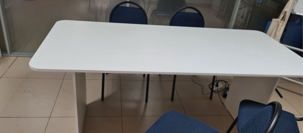 Продам офисный стол