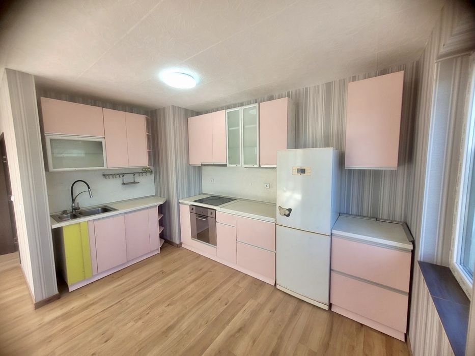 Дава се под наем Тристаен апартамент в София, Овча купел 1 - 100 кв.м за 714 € - Снимка #2