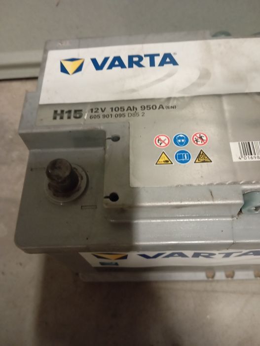 Baterie auto Varta Silver 105 amperi Agm Start Stop stare perfectă