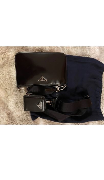 Черна чанта Prada