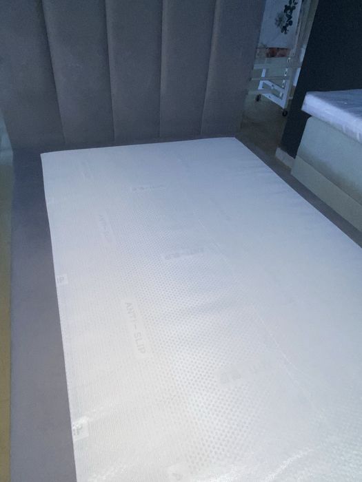 Pat Single, Clasic European, premium cu saltea inclusa 90x200
