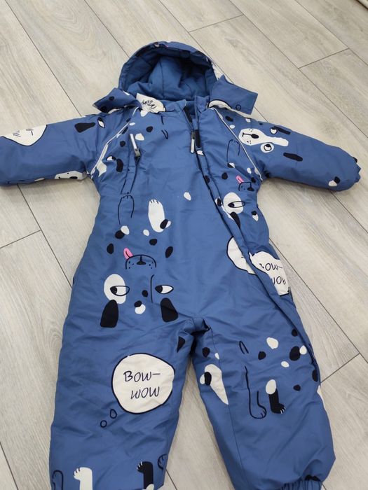 Продам комбинизон в отличном состояний размер 86/92