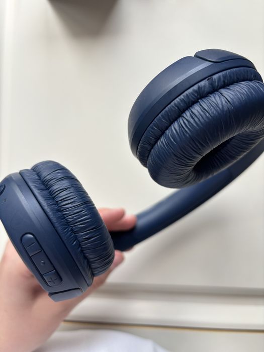 Наушники JBL 520BT