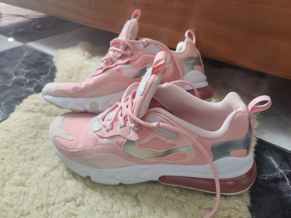 Adidași originali Nike React