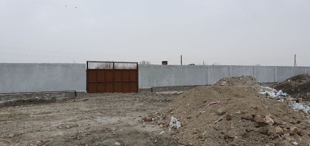 Навоий вилояти Хатирчи тумани. Нотурар, ишлаб чикариш учун ер майдони.