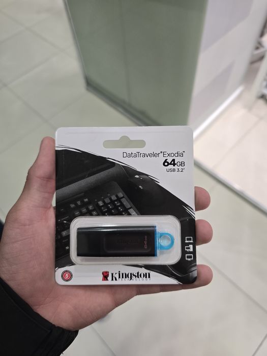 Флешка новый и не вскриваля