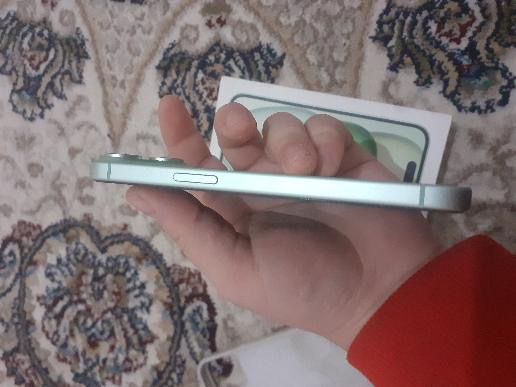 Iphone 15 bo qizqanla tel ursin