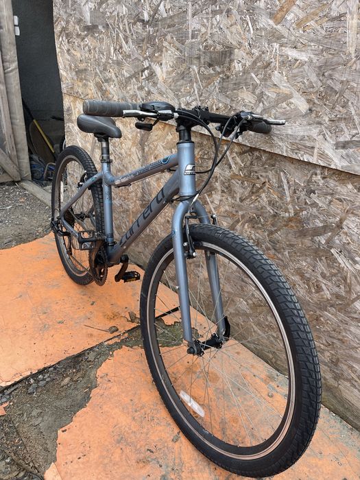Bicicleta carrera parva cadru aluminiu roti 27.5”