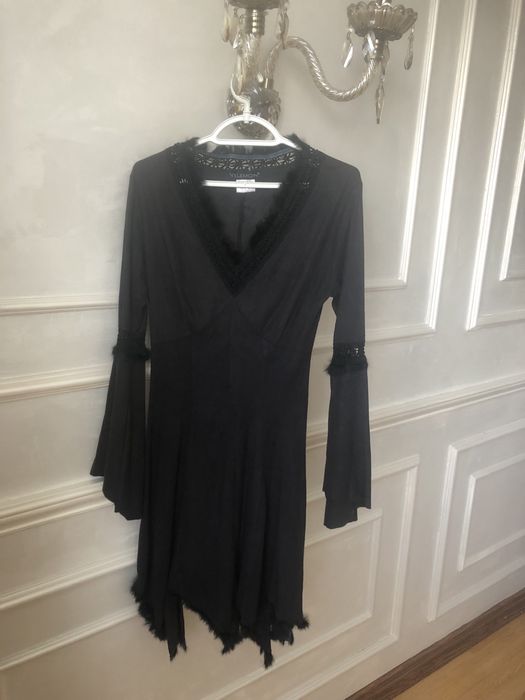 Платье красивое Velemon