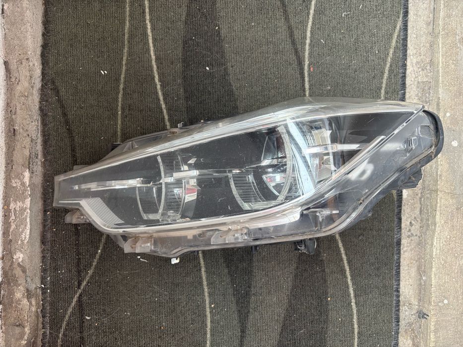 Far stanga BMW F30/31 LCI Adaptive Led