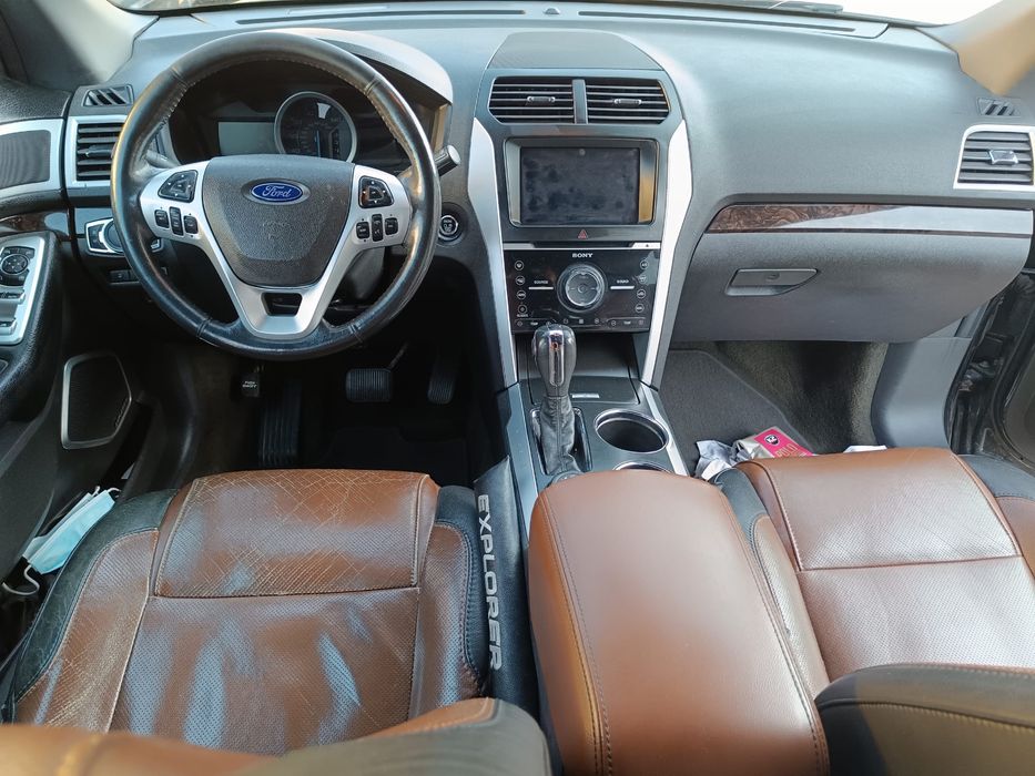 Ford Explorer Limited 2011, 3.5 V6 Ti-VCT 4WD - Texas Edition, 7 locuri