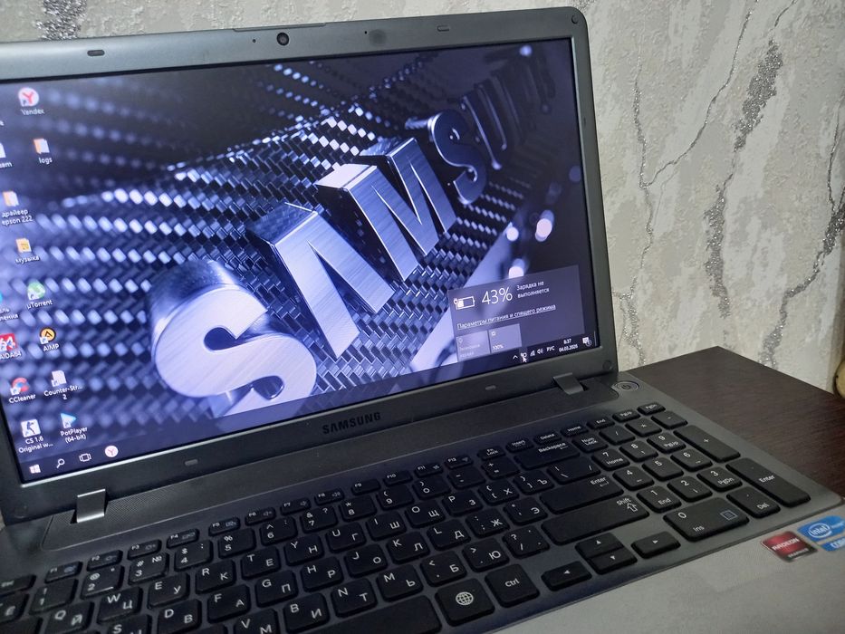 Ноутбук самсунг оба одинаковые
