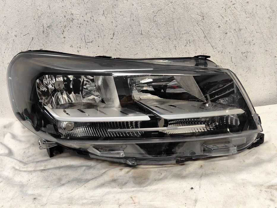 Оригинален фар Пежо Peugeot Expert 2024