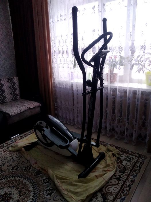 Продам  Эллиптический тренажёр