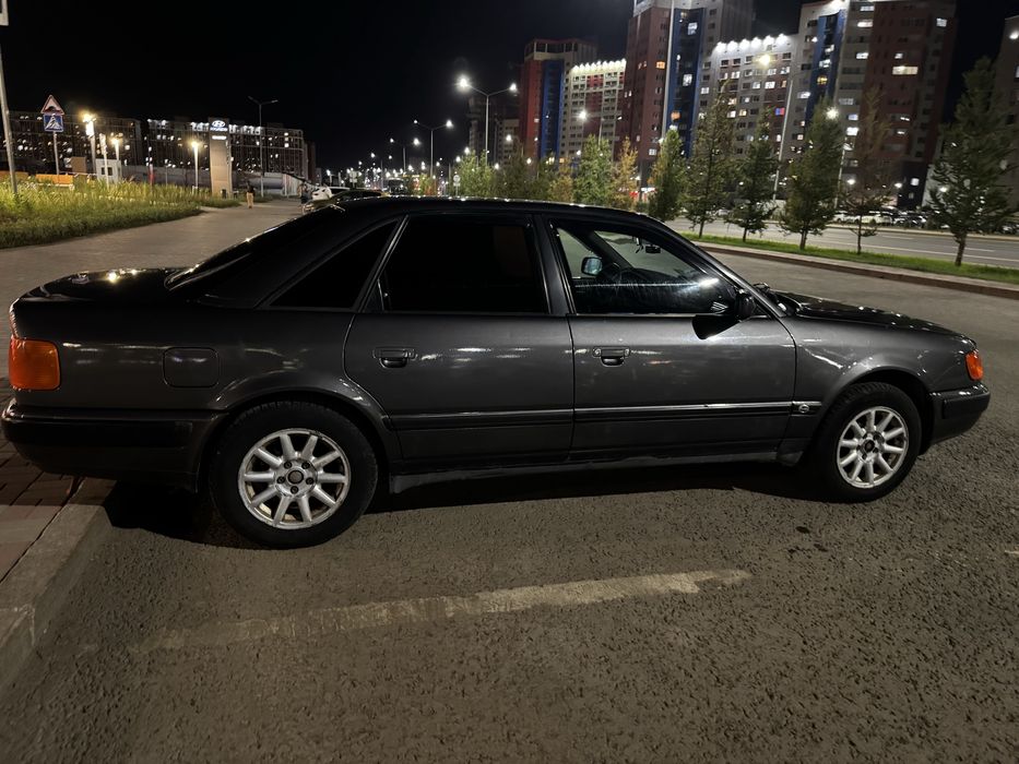 Продам ауди с4 100
