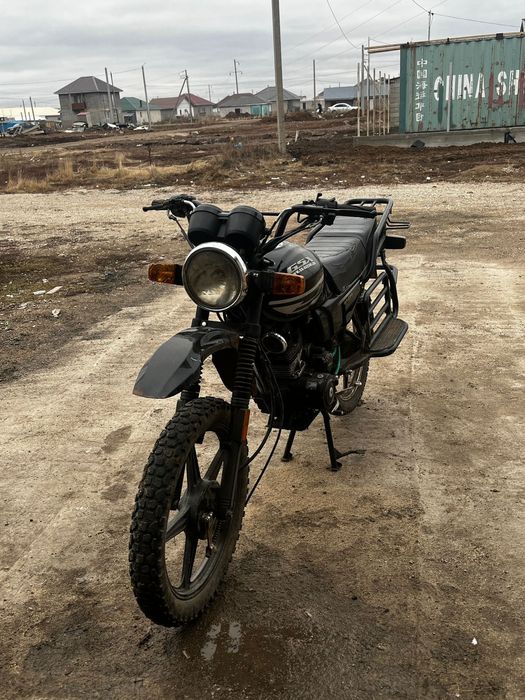 Мотоцикл GSX suzuki жсх