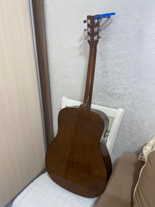 Продам гитару аккусоическую