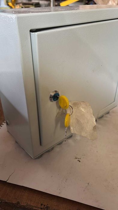 Распределительный щит ЩРН-12