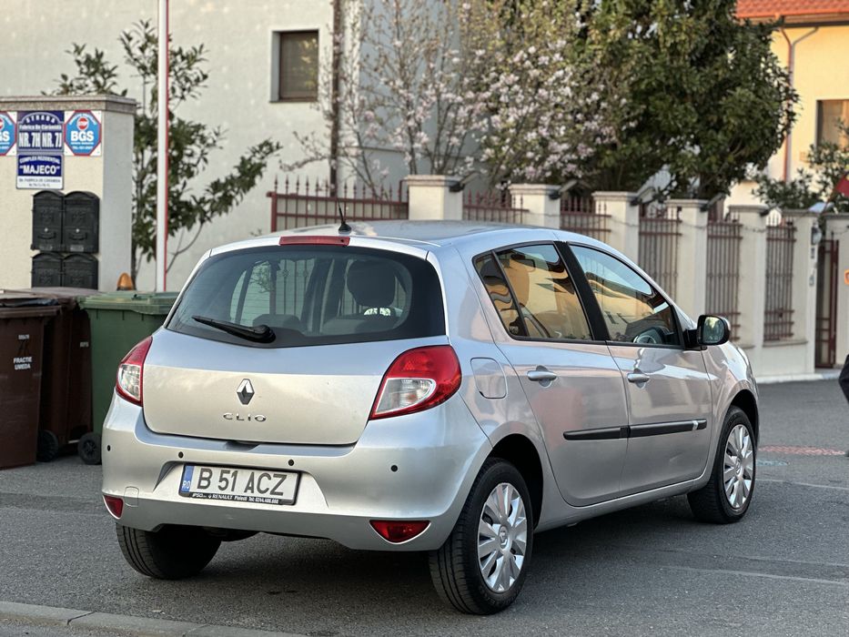 RENAULT Clio 2010 — imagine 4