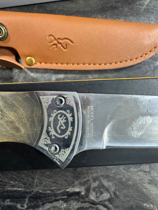 Нож с калъф Browning LN408