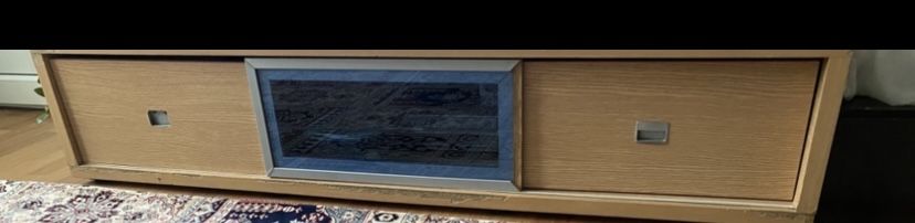 Подставка под ТВ из качественного дерева с двумя выдвижными ящиками